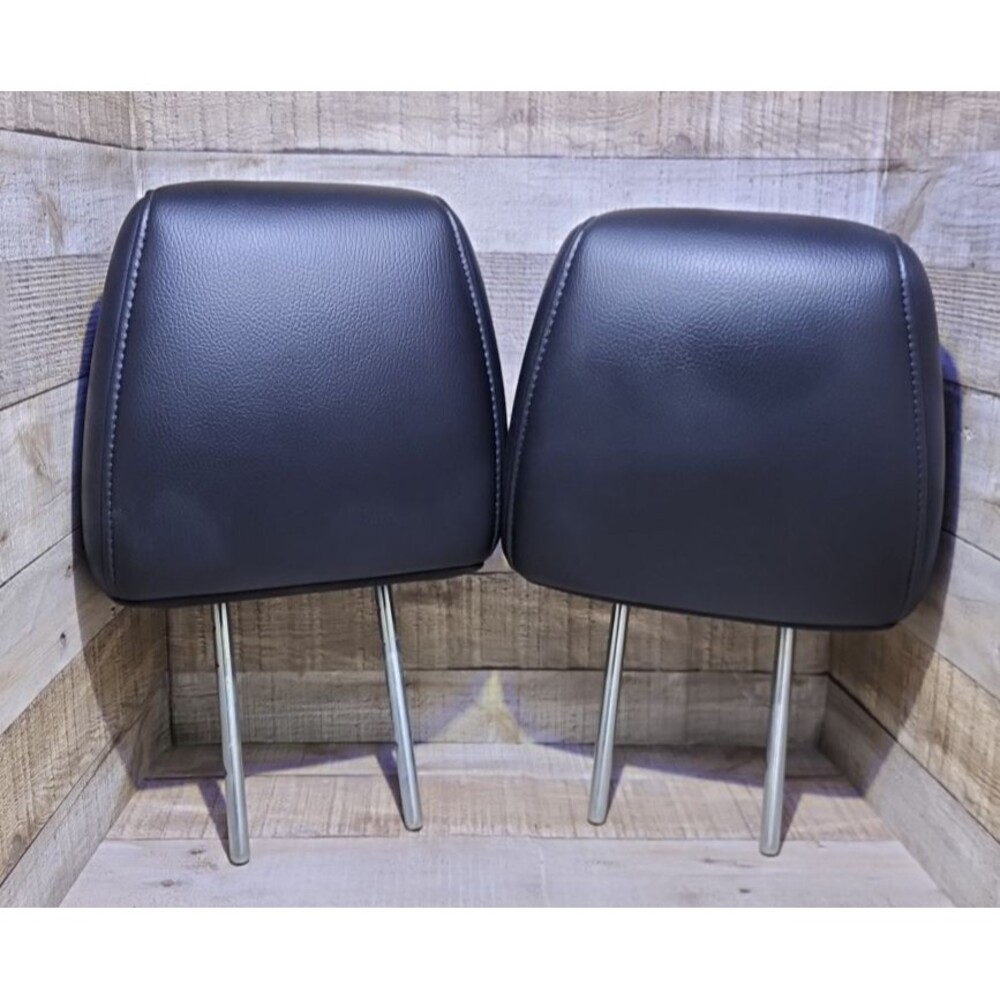 Pair Of 2015-2017 LINCOLN NAVIGATOR BLACK LEATHER FRONT HEADRESTS